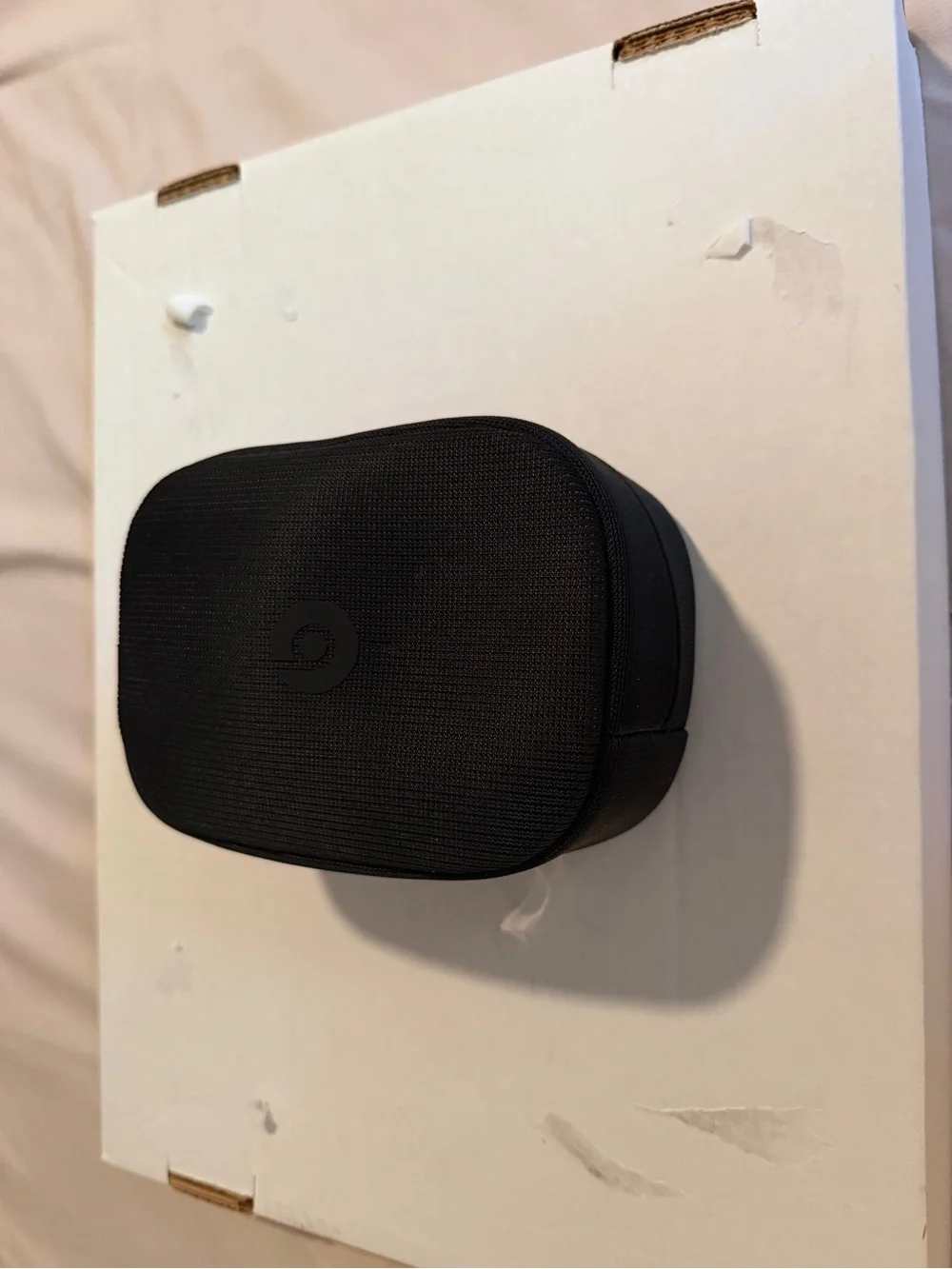 Beats by Dre Studio Over-Ear Headphones in Black with Carrying Case